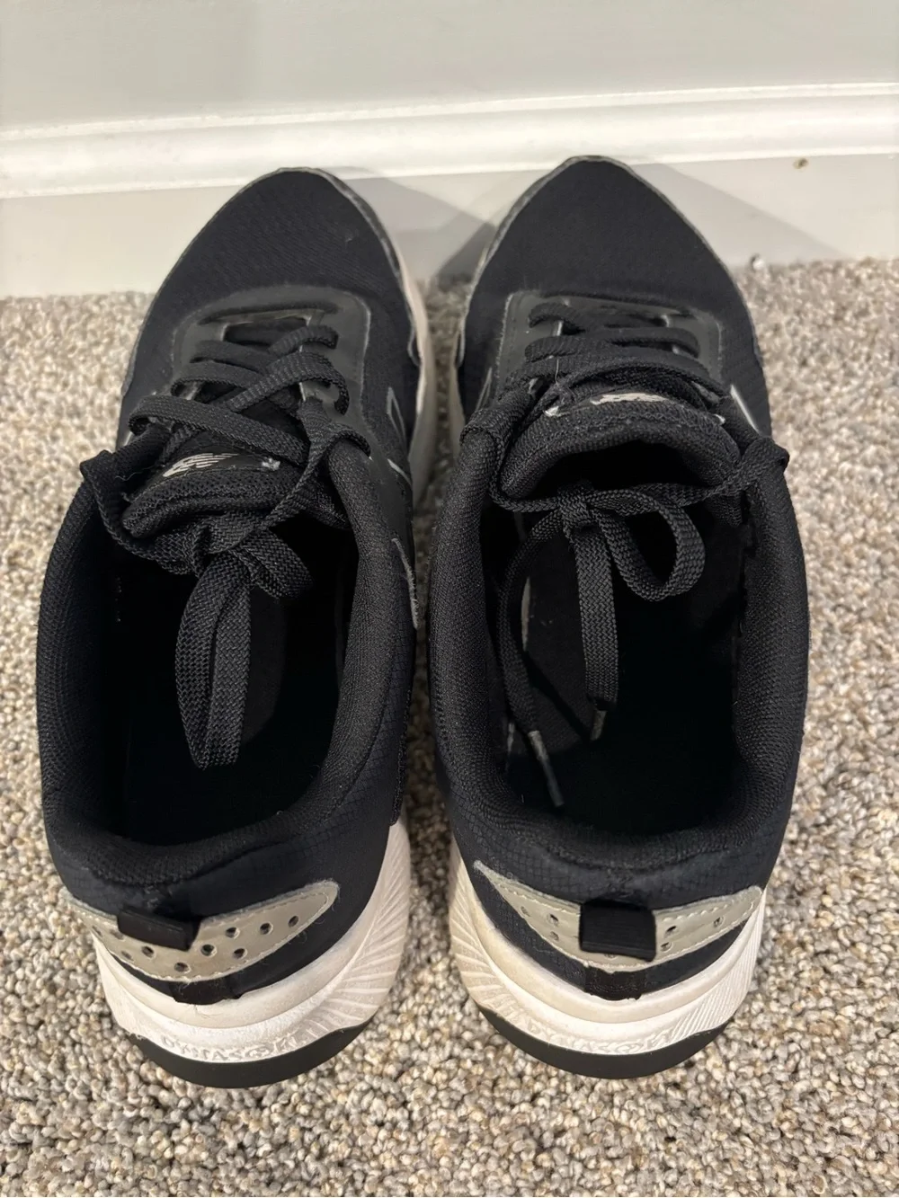 New Balance 545 Men’s Athletic Sneaker Lace-Up Low Top Black/White GK545BO1 Sz 7